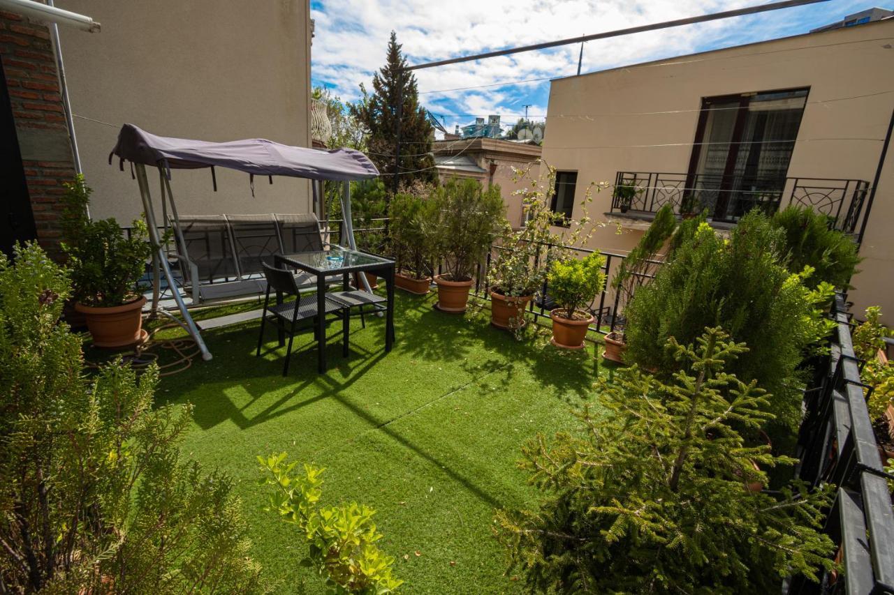 Brand New Apartment With Terrace Tbilisi Esterno foto