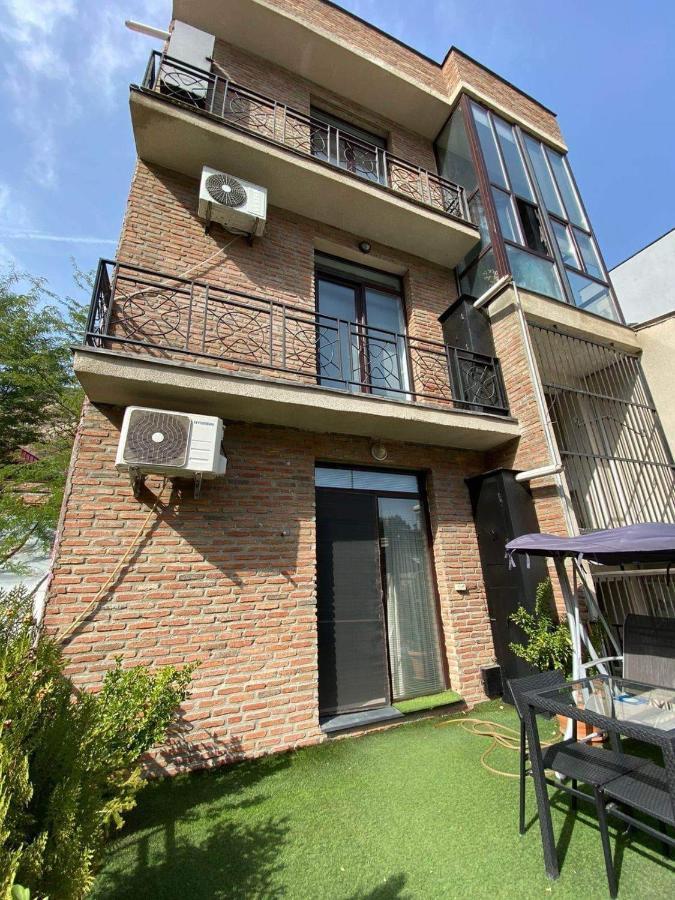 Brand New Apartment With Terrace Tbilisi Esterno foto