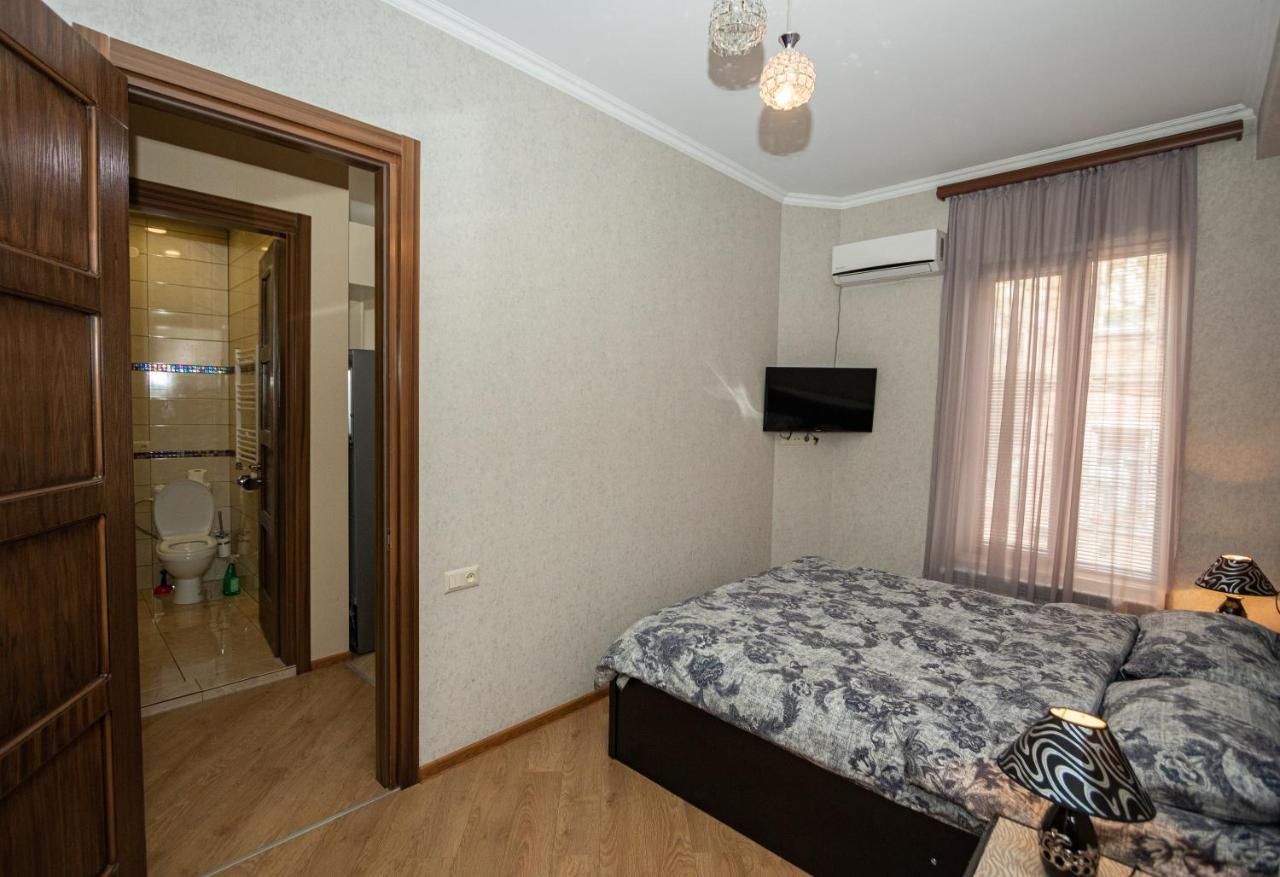 Brand New Apartment With Terrace Tbilisi Esterno foto