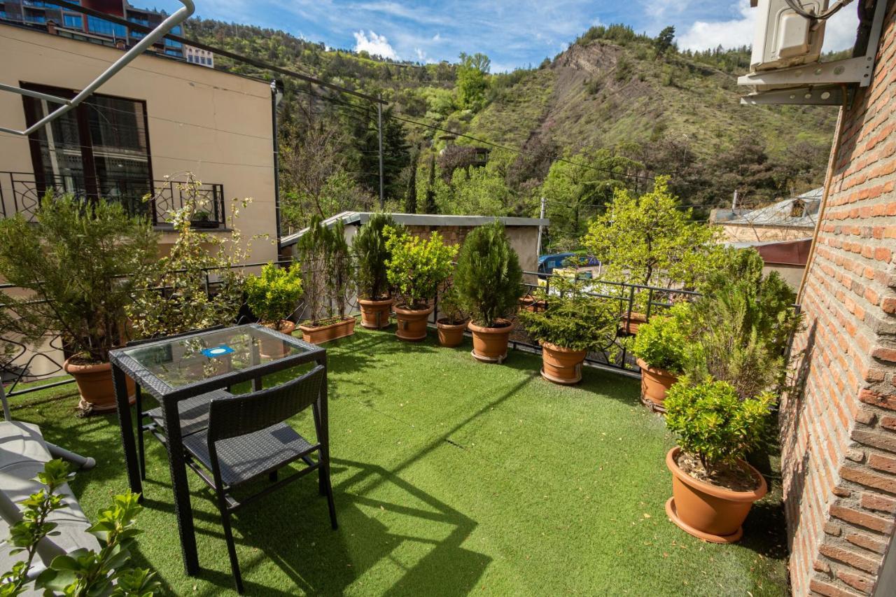 Brand New Apartment With Terrace Tbilisi Esterno foto