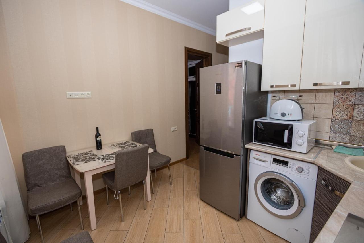 Brand New Apartment With Terrace Tbilisi Esterno foto