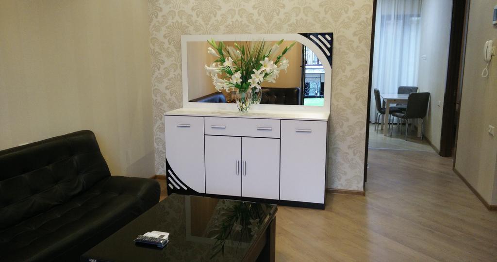 Brand New Apartment With Terrace Tbilisi Esterno foto